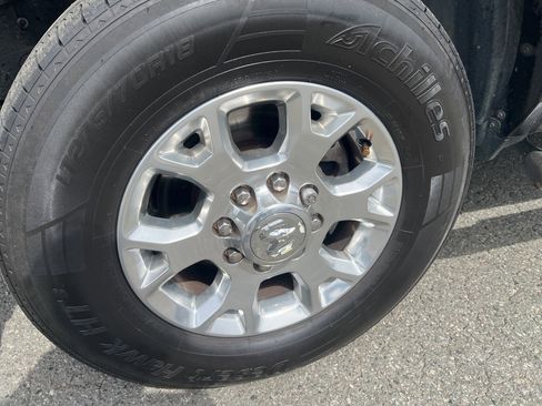 Used 2022 RAM 2500 Laramie image 9