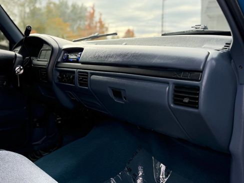 Used 1993 Ford F250 XLT image 60