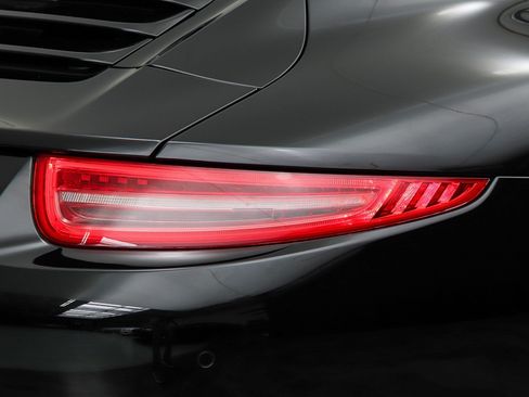 Used 2015 Porsche 911 Carrera image 11