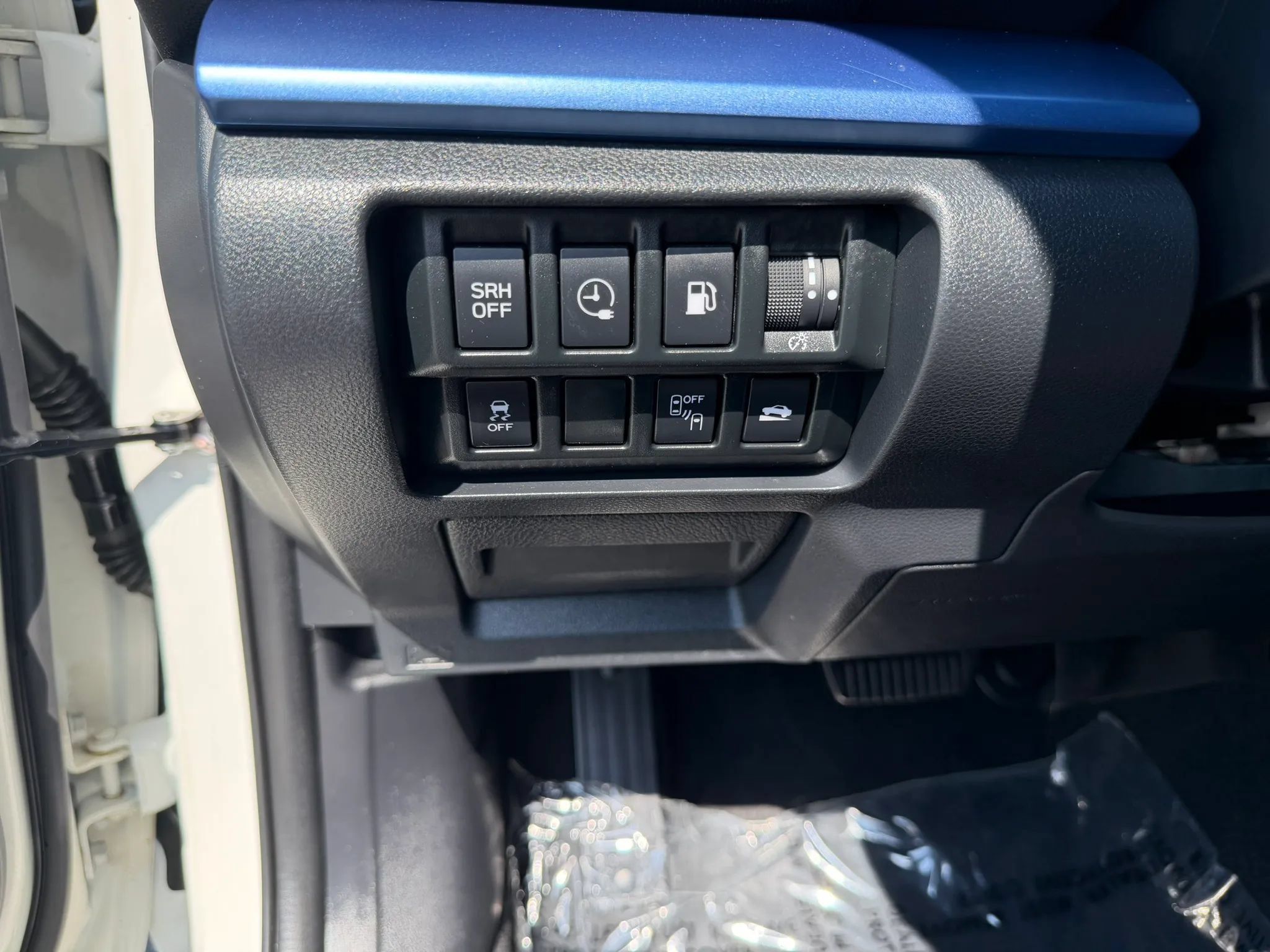 Used 2021 Subaru Crosstrek Hybrid AWD/4WD image 16