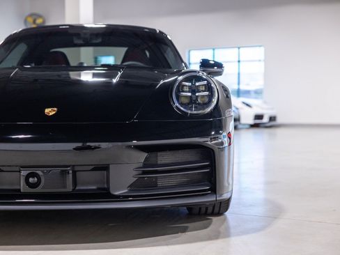 Used 2025 Porsche 911 Carrera S RWD image 20