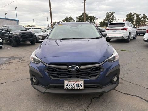 Used 2024 Subaru Crosstrek 2.0i Premium image 2