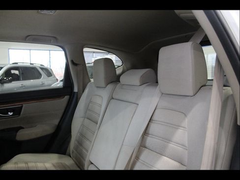 Used 2017 Honda CR-V EX image 17