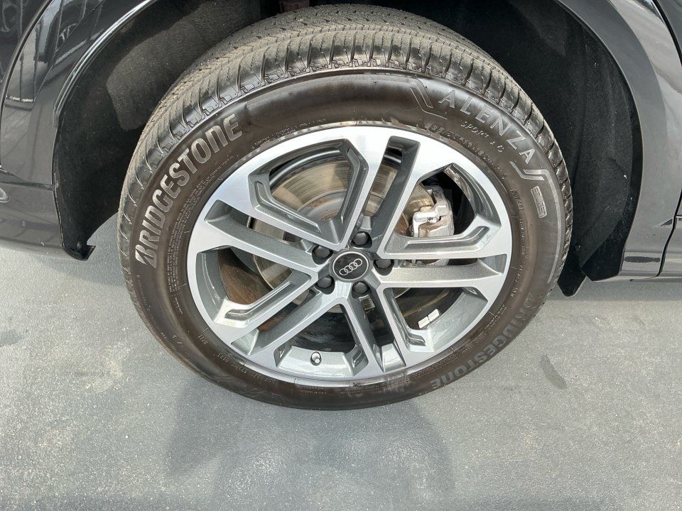 Certified 2025 Audi Q5 Premium w/ Convenience Package AWD/4WD image 29