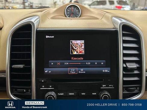 Used 2017 Porsche Cayenne AWD/4WD image 22