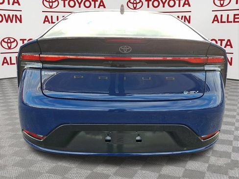 New 2026 Toyota Prius XLE FWD image 6