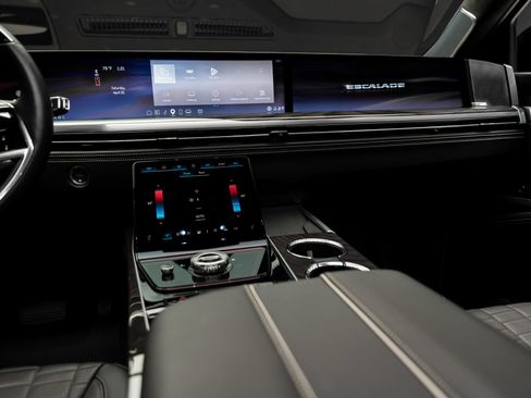 Used 2025 Cadillac Escalade ESV Sport Platinum AWD/4WD image 44