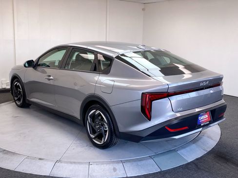 Certified 2025 Kia K4 EX image 3