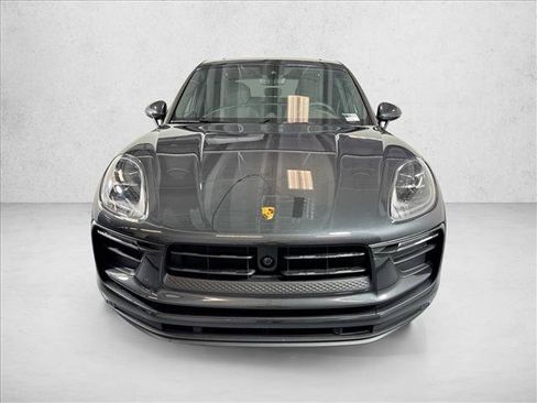 Certified 2026 Porsche Macan AWD/4WD image 6