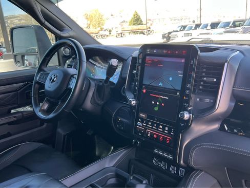 Used 2025 RAM 3500 Limited image 19