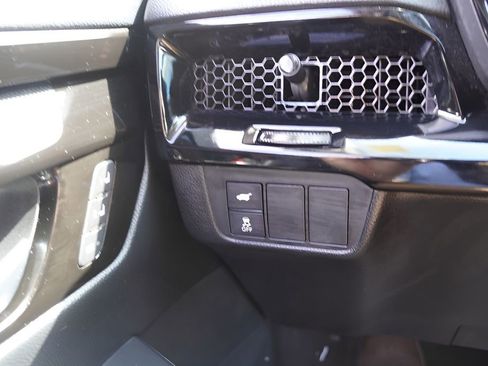 Used 2025 Honda CR-V EX-L image 19