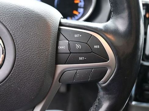Used 2020 Jeep Grand Cherokee Limited w/ Luxury Group II AWD/4WD image 24