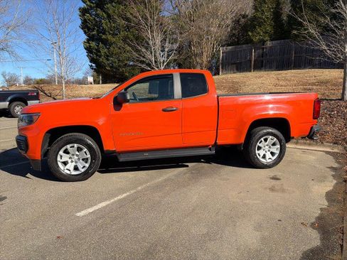 Used 2022 Chevrolet Colorado W/T w/ WT Convenience Package image 4