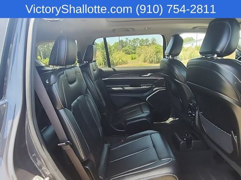 Certified 2022 Jeep Grand Cherokee L Limited AWD/4WD image 42