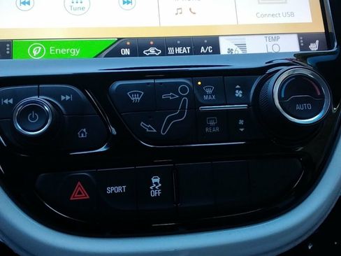 Used 2021 Chevrolet Bolt LT image 23