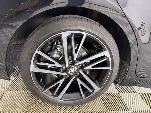 Used 2025 Toyota Camry XSE image 33