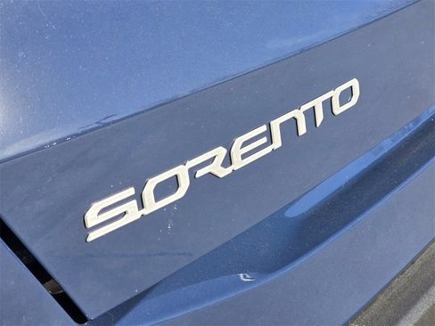New 2026 Kia Sorento S w/ S Panoramic Sunroof Package FWD image 8