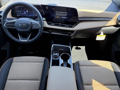 New 2026 Chevrolet Equinox ACTIV w/ Convenience Package III FWD image 10