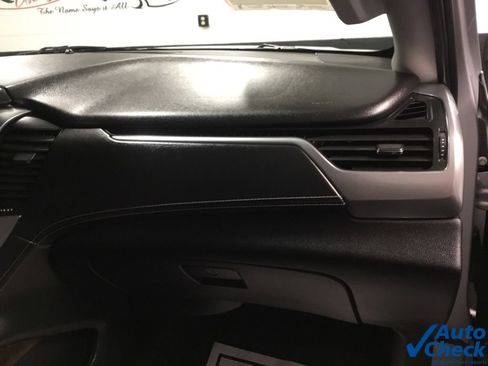 Used 2017 Chevrolet Tahoe LT AWD/4WD image 45