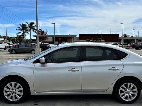 Used 2015 Nissan Sentra S FWD image 3