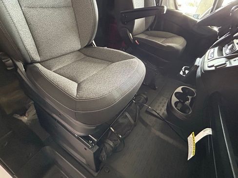 Used 2025 RAM ProMaster 2500 w/ Convenience Group image 29