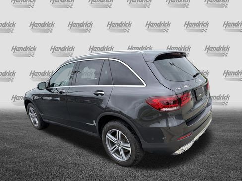 Used 2022 Mercedes-Benz GLC 300 4MATIC w/ Premium Package Lite image 9
