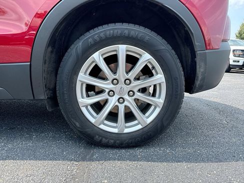 Used 2021 Cadillac XT4 Luxury w/ Cold Weather Package FWD image 26