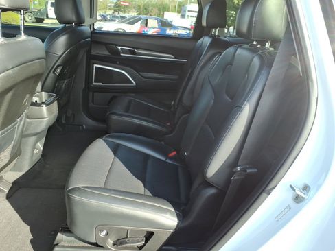 Used 2020 Kia Telluride S FWD image 9