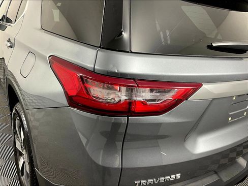 Used 2019 Chevrolet Traverse LT w/ LT Premium Package FWD image 23