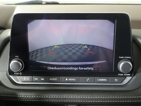 Used 2023 Nissan Rogue SV AWD/4WD image 39