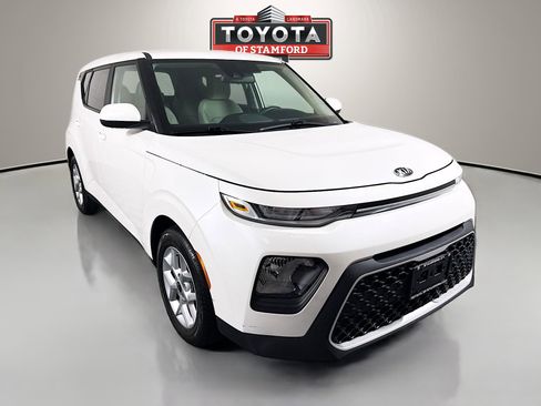 Used 2021 Kia Soul S FWD image 1