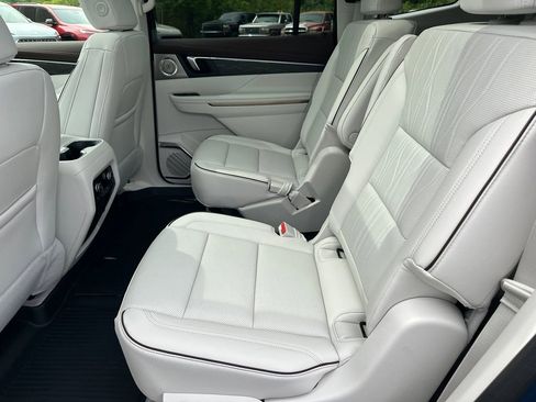 New 2026 Buick Enclave Avenir w/ Super Cruise Package image 21