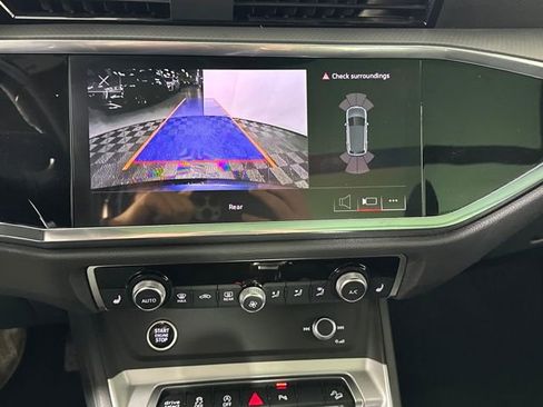 Used 2024 Audi Q3 2.0T Premium image 21