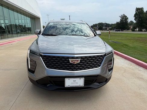 Used 2025 Cadillac XT4 Premium Luxury AWD/4WD image 10