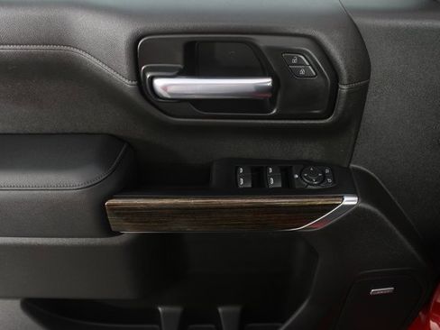 Used 2021 GMC Sierra 1500 Elevation w/ Preferred Package image 13