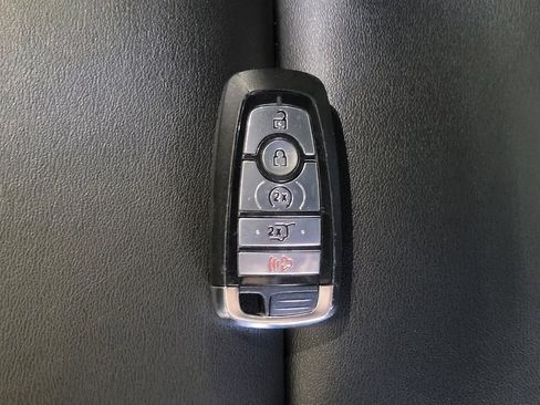 Used 2024 Ford Explorer XLT w/ Equipment Group 202A image 32