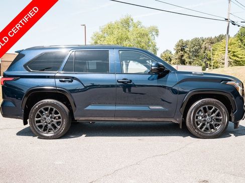 Certified 2024 Toyota Sequoia Platinum AWD/4WD image 9