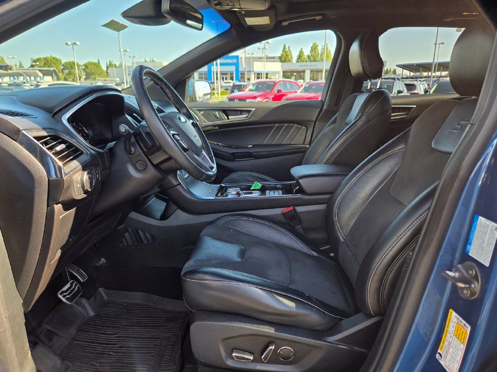 Used 2019 Ford Edge ST w/ Equipment Group 401A AWD/4WD image 15