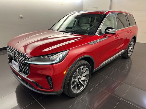 New 2025 Lincoln Aviator Reserve image 3