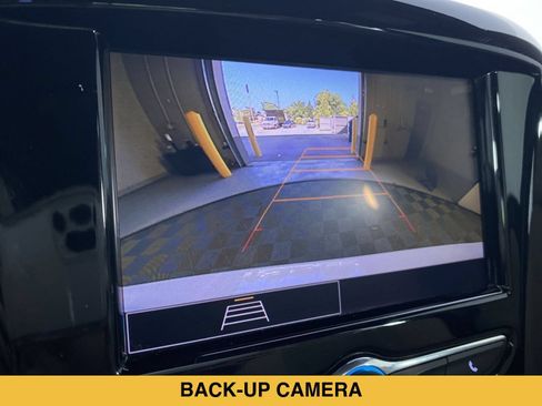 Certified 2022 Chevrolet Traverse LS FWD image 6