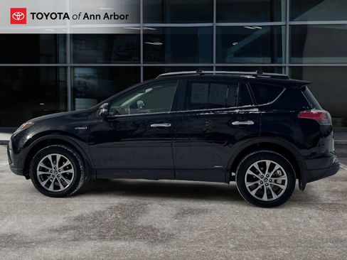 Used 2016 Toyota RAV4 Limited image 10