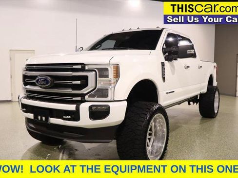 Used 2022 Ford F250 Platinum w/ FX4 Off-Road Package AWD/4WD image 5