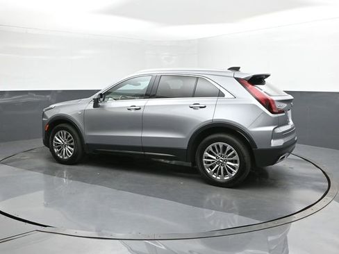 Used 2024 Cadillac XT4 Premium Luxury image 5