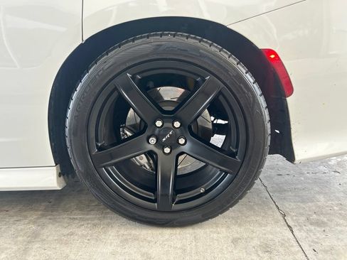 Used 2019 Dodge Charger SRT Hellcat w/ Harman/Kardon Audio Group RWD image 19