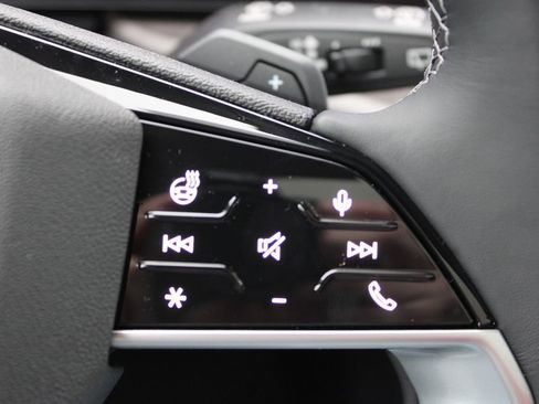 New 2025 Audi Q5 Premium Plus image 28