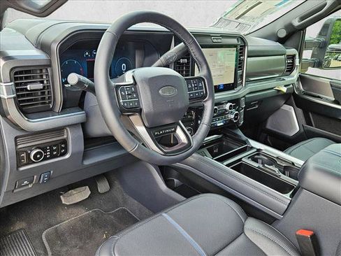 New 2026 Ford F350 Platinum AWD/4WD image 3