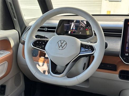 New 2025 Volkswagen ID. Buzz 1st Edition image 32