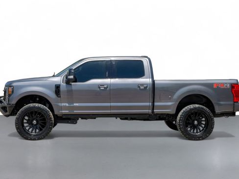 Used 2021 Ford F250 Lariat image 9