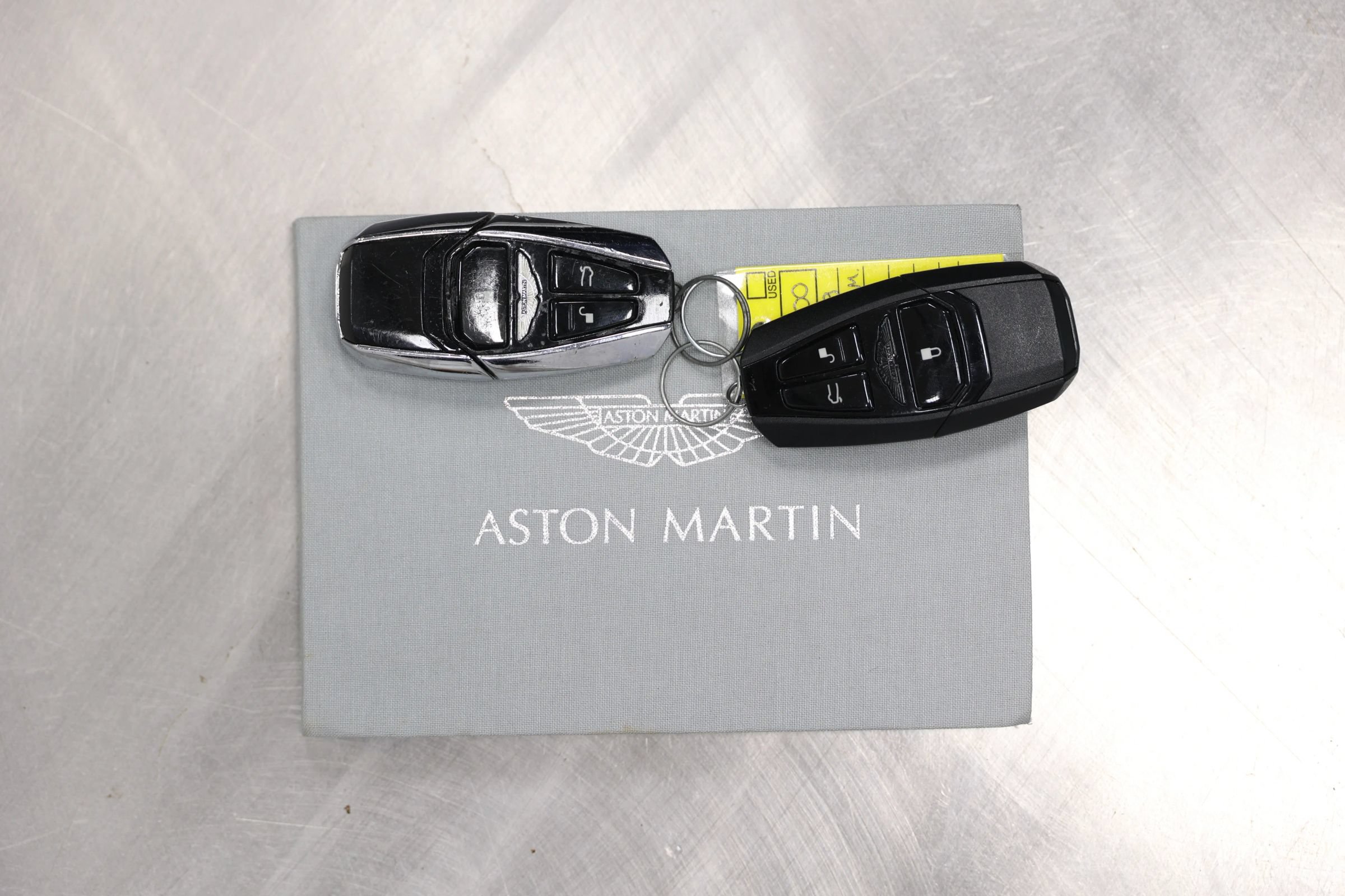 Used 2019 Aston Martin DB11 Coupe RWD image 6
