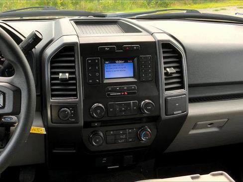 Certified 2018 Ford F150 XLT AWD/4WD image 7